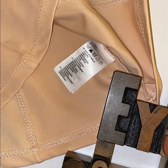 🆕H&M Shaper in Nude - Picture 7 of 8